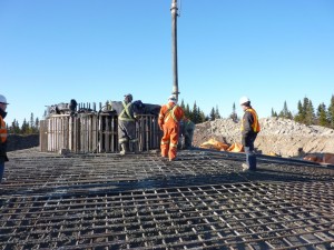 Bétonnage d'une base d'éolienne